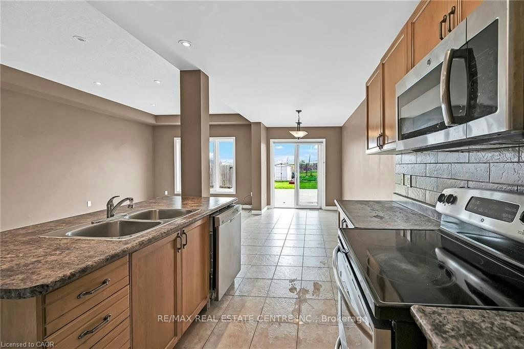 301 Southbrook Drive, Hamilton, ON, L0R 1C0 - 18