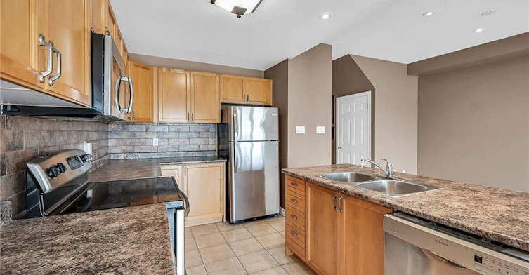 301 Southbrook Drive, Hamilton, ON, L0R 1C0 - 16