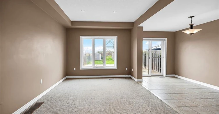 301 Southbrook Drive, Hamilton, ON, L0R 1C0 - 7