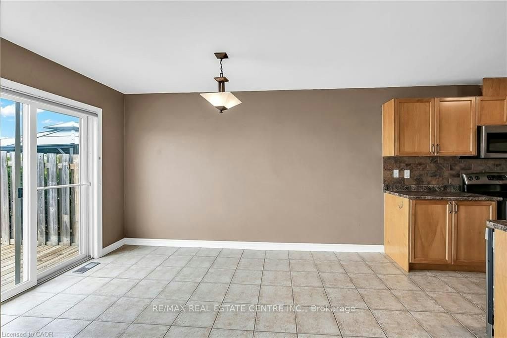 301 Southbrook Drive, Hamilton, ON, L0R 1C0 - 12