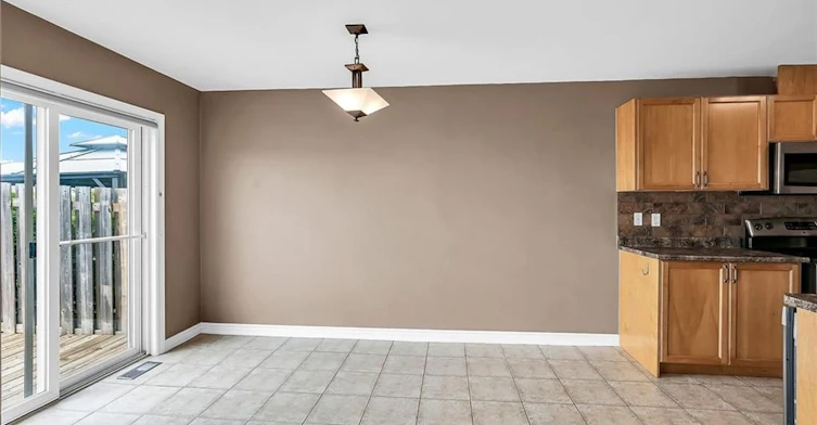301 Southbrook Drive, Hamilton, ON, L0R 1C0 - 12