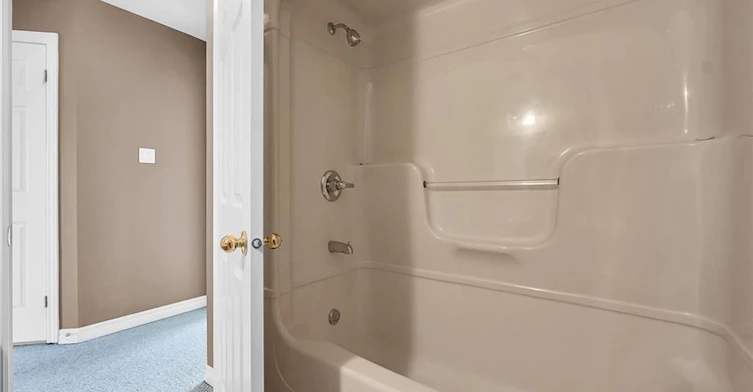 301 Southbrook Drive, Hamilton, ON, L0R 1C0 - 32