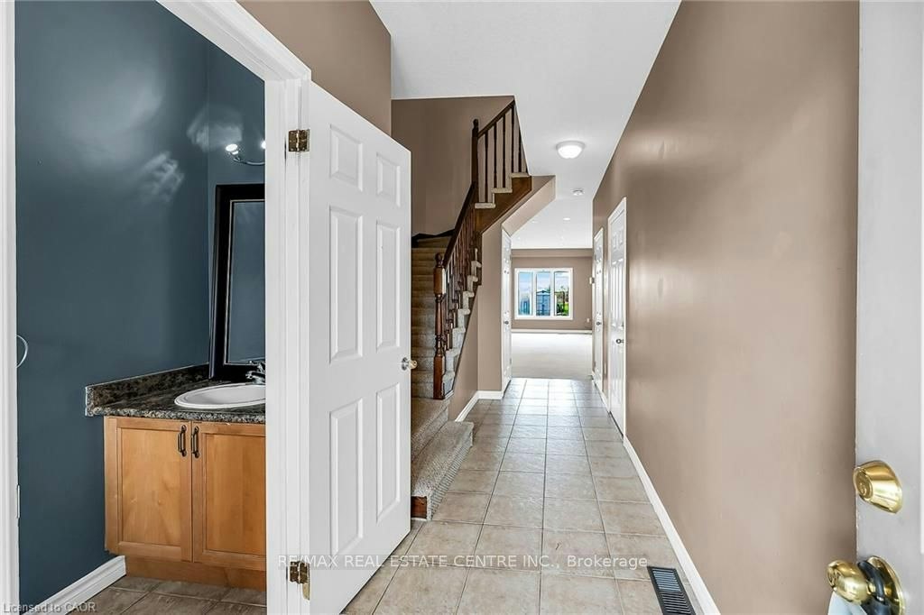 301 Southbrook Drive, Hamilton, ON, L0R 1C0 - 4