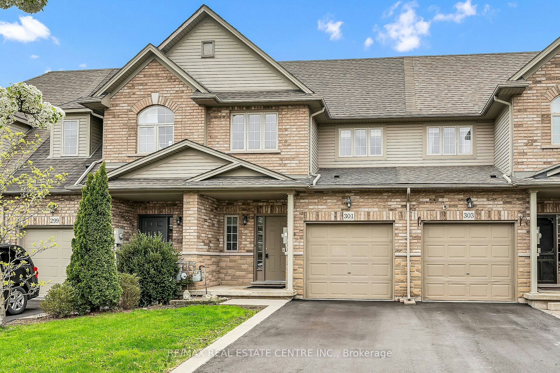 301 Southbrook Drive, Hamilton, ON, L0R 1C0 - 2