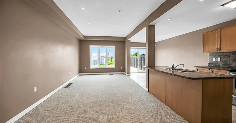 301 Southbrook Drive, Hamilton, ON, L0R 1C0 - 6