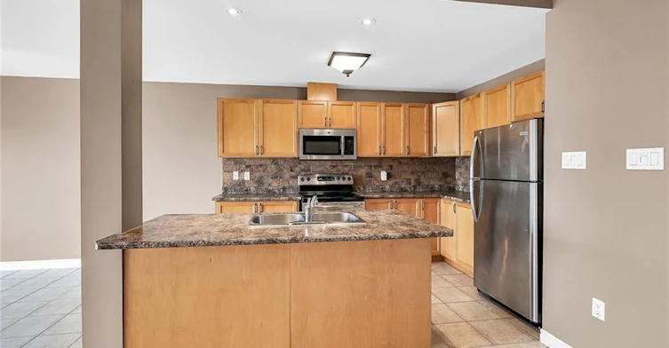 301 Southbrook Drive, Hamilton, ON, L0R 1C0 - 11