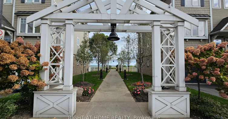 40-337 Beach Boulevard, Hamilton, ON, L8H 6W4 - 3