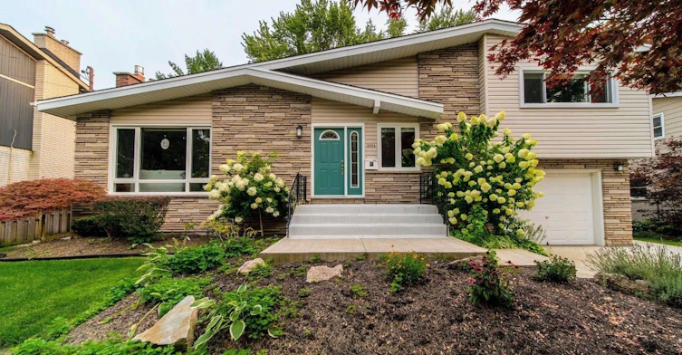 6954 Coach Drive, Niagara Falls, ON, L2G 2J1 - 4