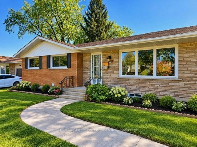 Lower-60 Royal Manor Drive, St. Catharines, ON, L2M 4L6