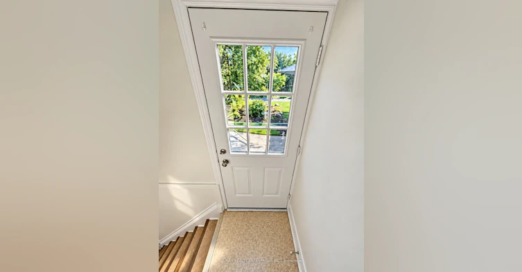 Lower-60 Royal Manor Drive, St. Catharines, ON, L2M 4L6 - 2