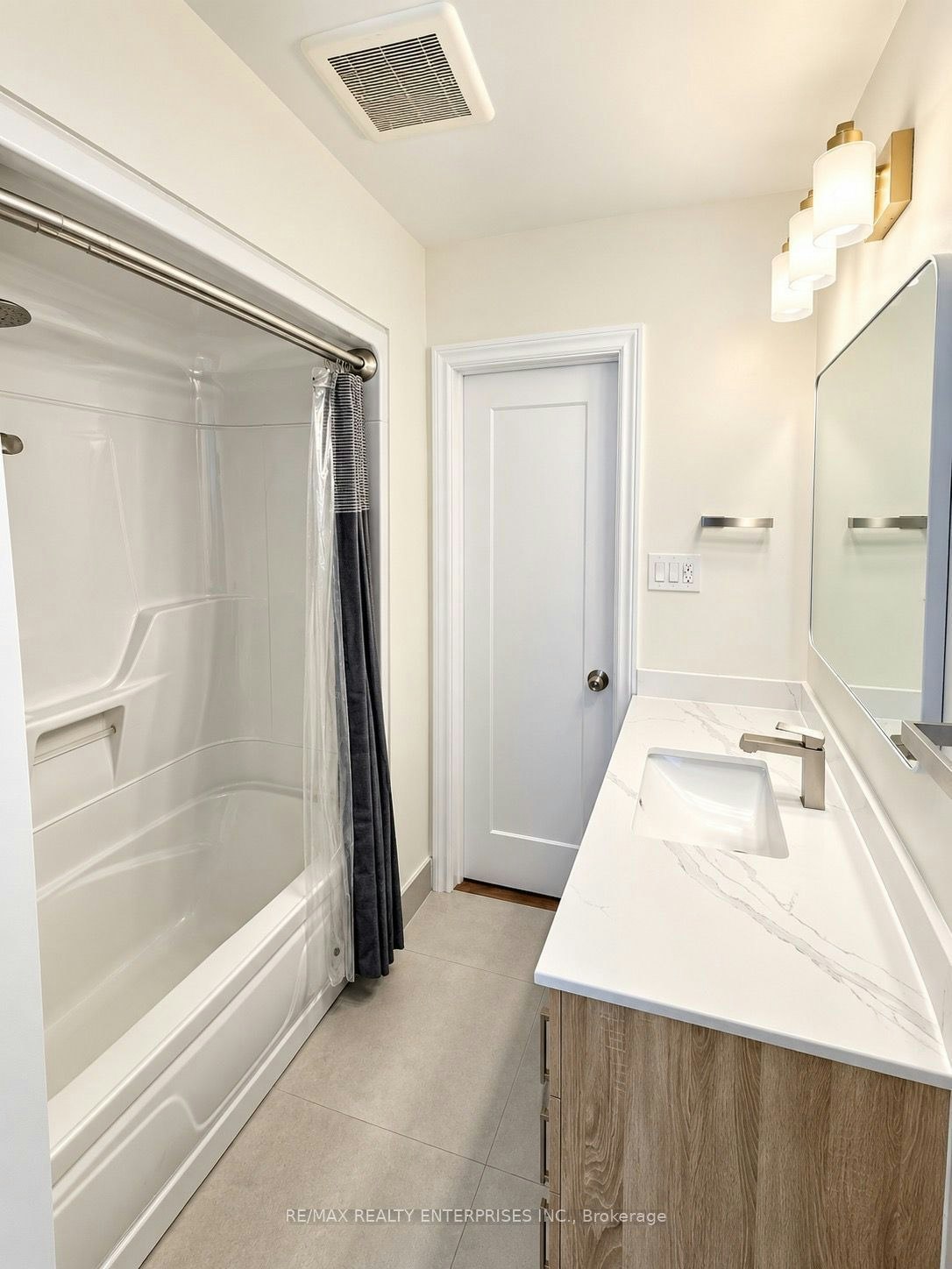MAIN-60 Royal Manor Drive, St. Catharines, ON, L2M 4L6 - 5