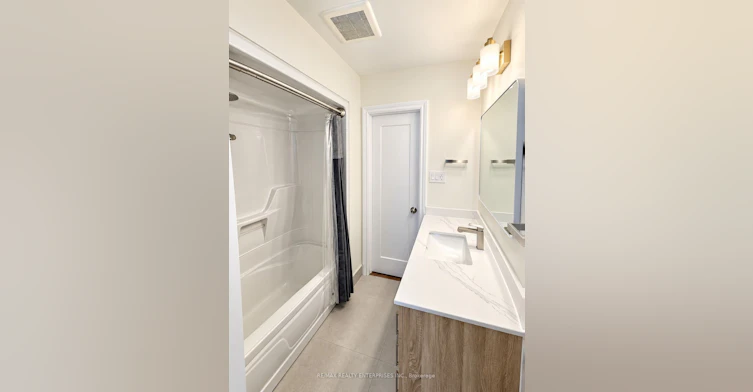 MAIN-60 Royal Manor Drive, St. Catharines, ON, L2M 4L6 - 5