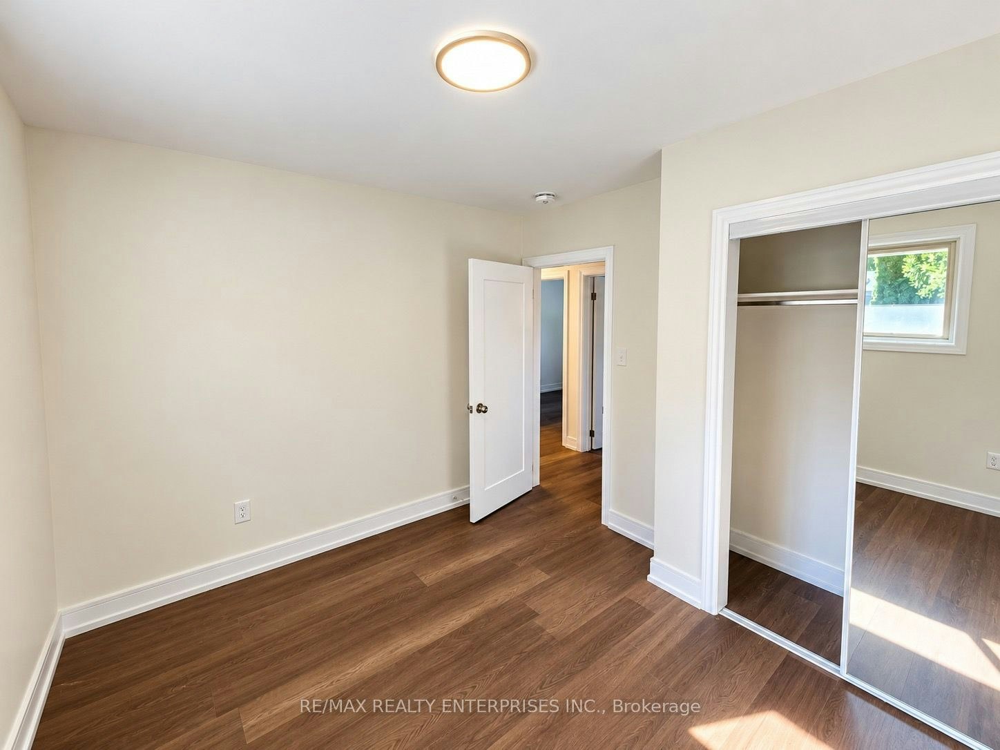 MAIN-60 Royal Manor Drive, St. Catharines, ON, L2M 4L6 - 6