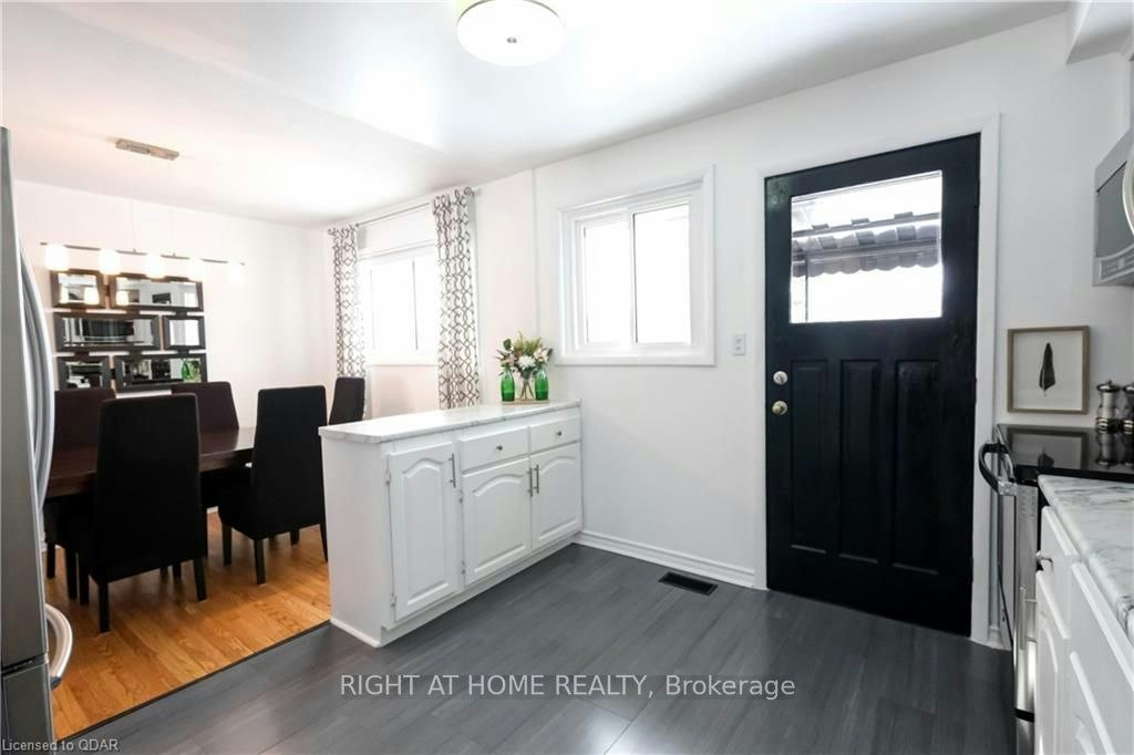 12 Westmount Drive, Belleville, ON, K8P 2C7 - 8