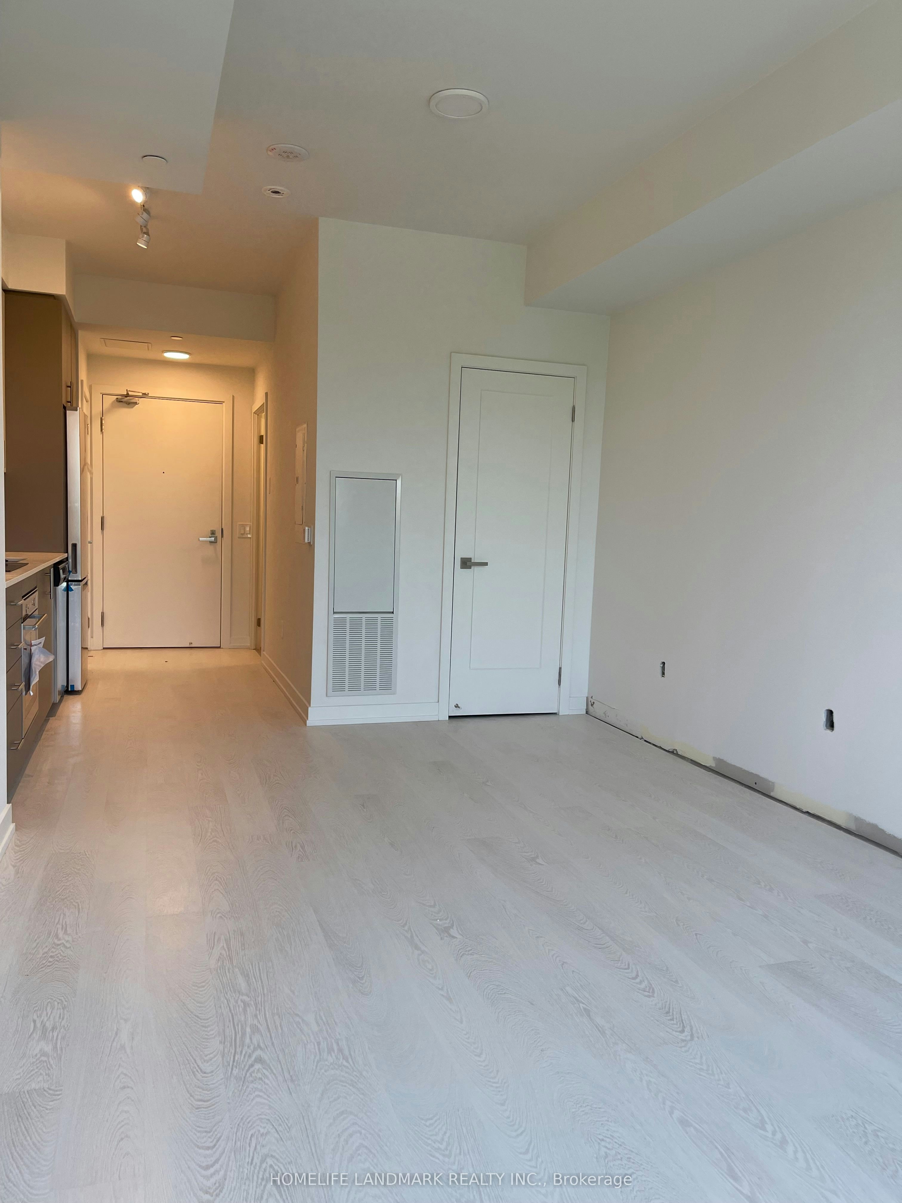 617-415 Main Street W, Hamilton, ON, L8P 1K5 - 6