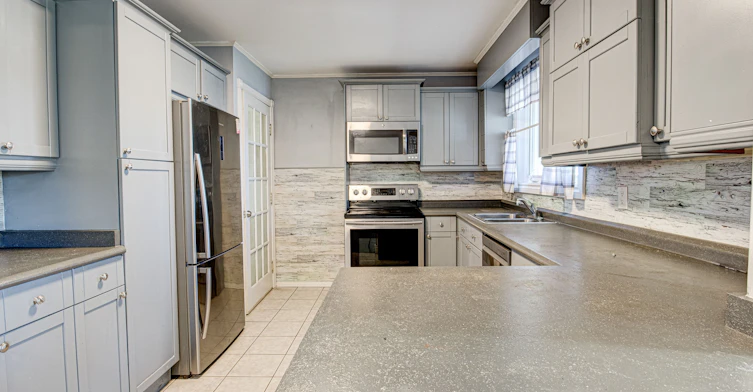 71 Highpark Avenue, Kitchener, ON, N2C 2C3 - 5