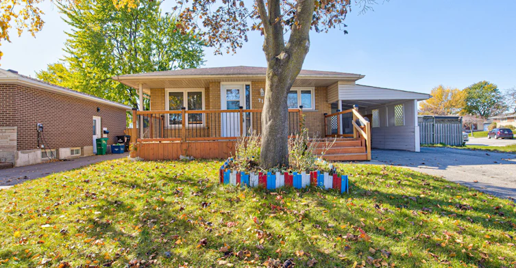 71 Highpark Avenue, Kitchener, ON, N2C 2C3 - 2