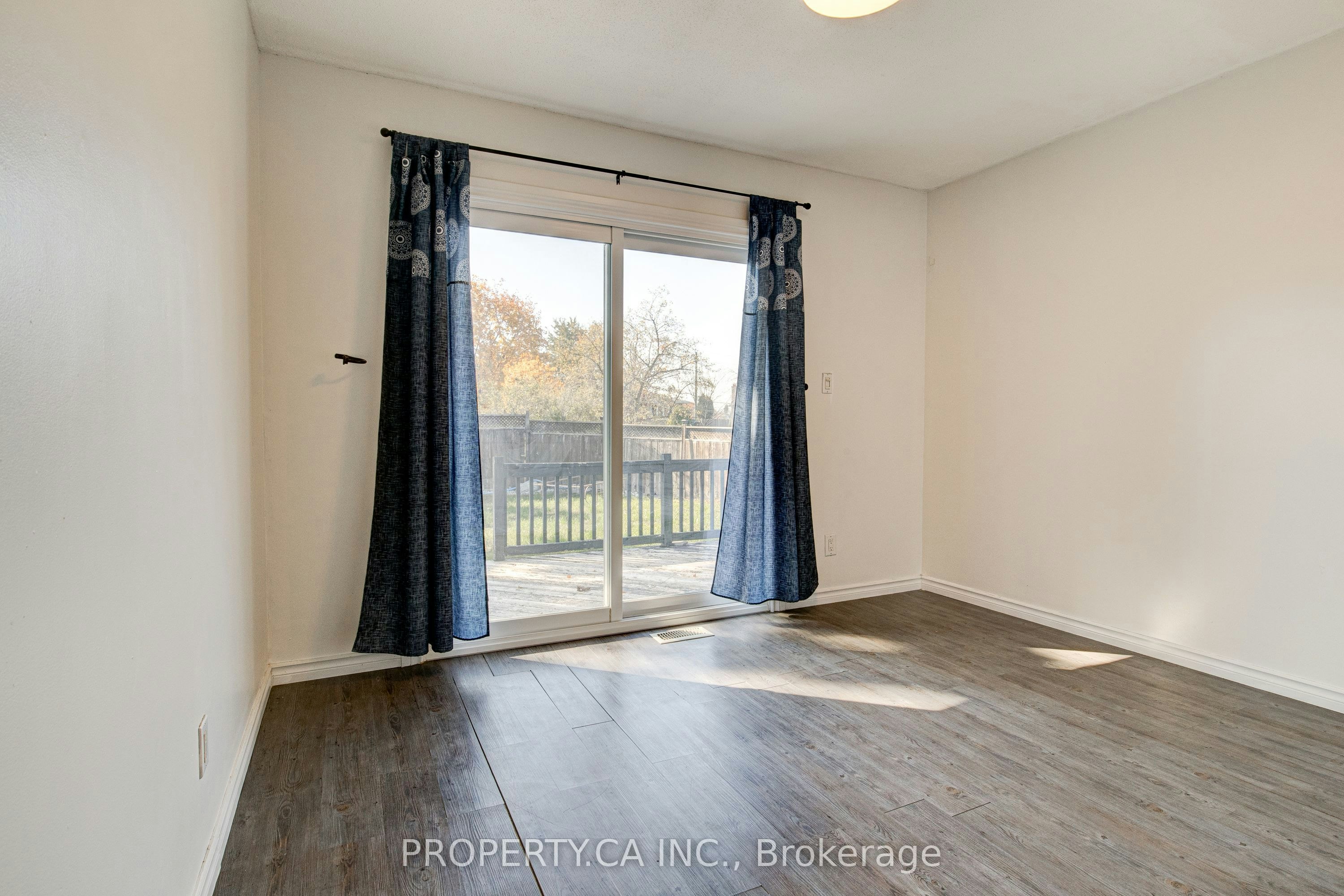71 Highpark Avenue, Kitchener, ON, N2C 2C3 - 24
