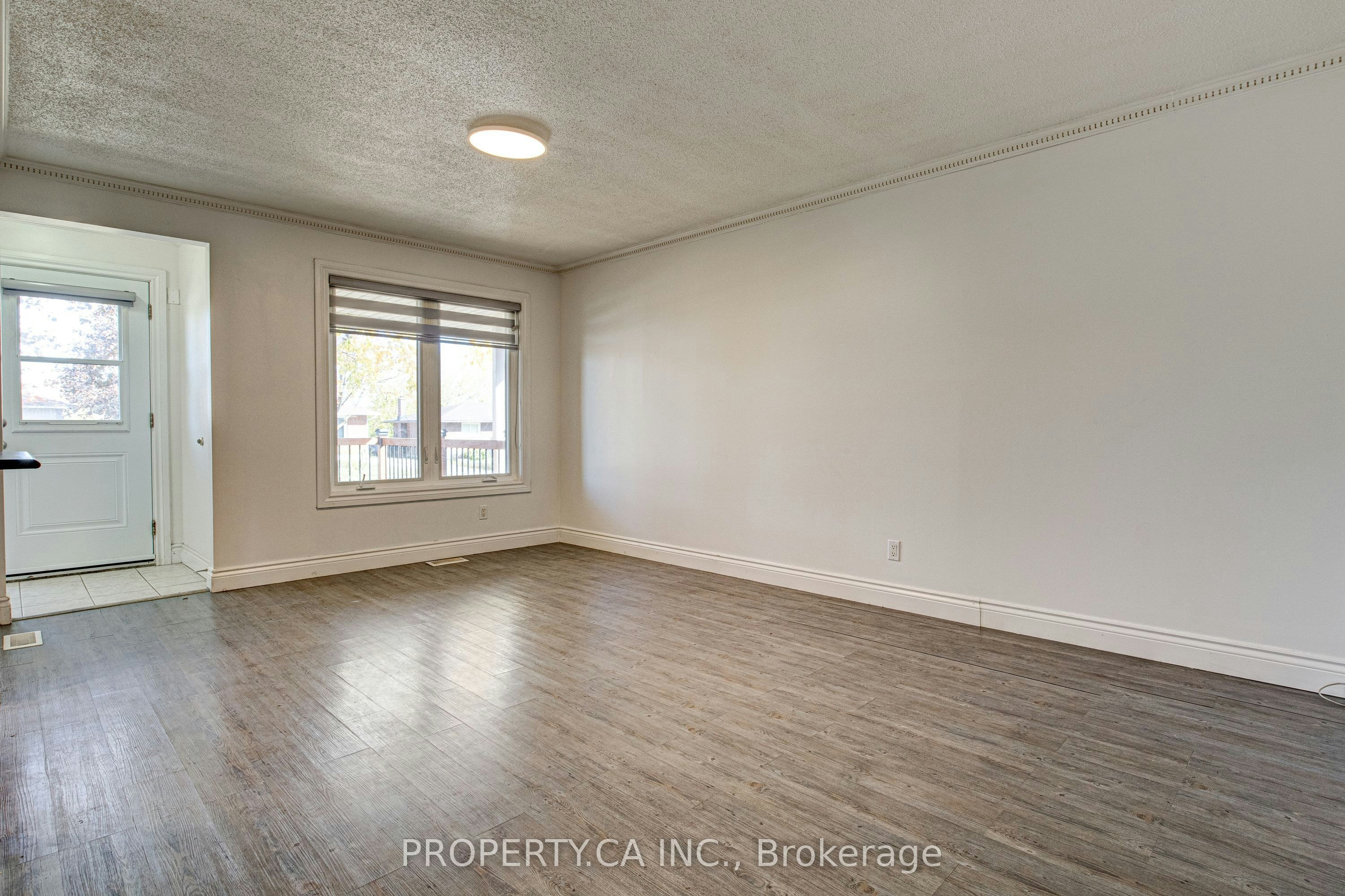 71 Highpark Avenue, Kitchener, ON, N2C 2C3 - 15