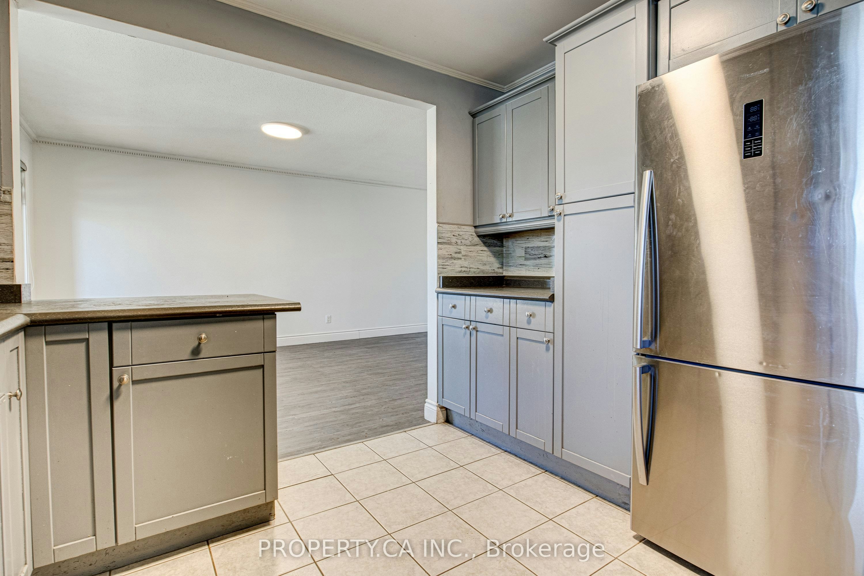 71 Highpark Avenue, Kitchener, ON, N2C 2C3 - 11