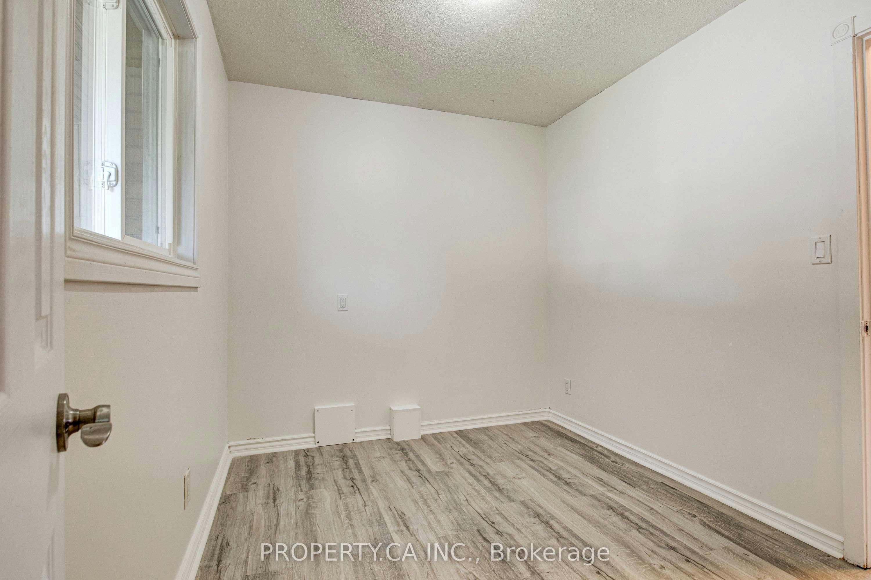71 Highpark Avenue, Kitchener, ON, N2C 2C3 - 28