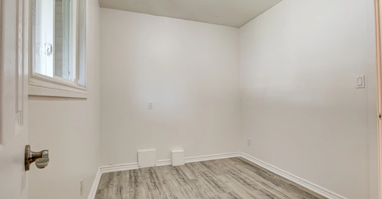 71 Highpark Avenue, Kitchener, ON, N2C 2C3 - 28