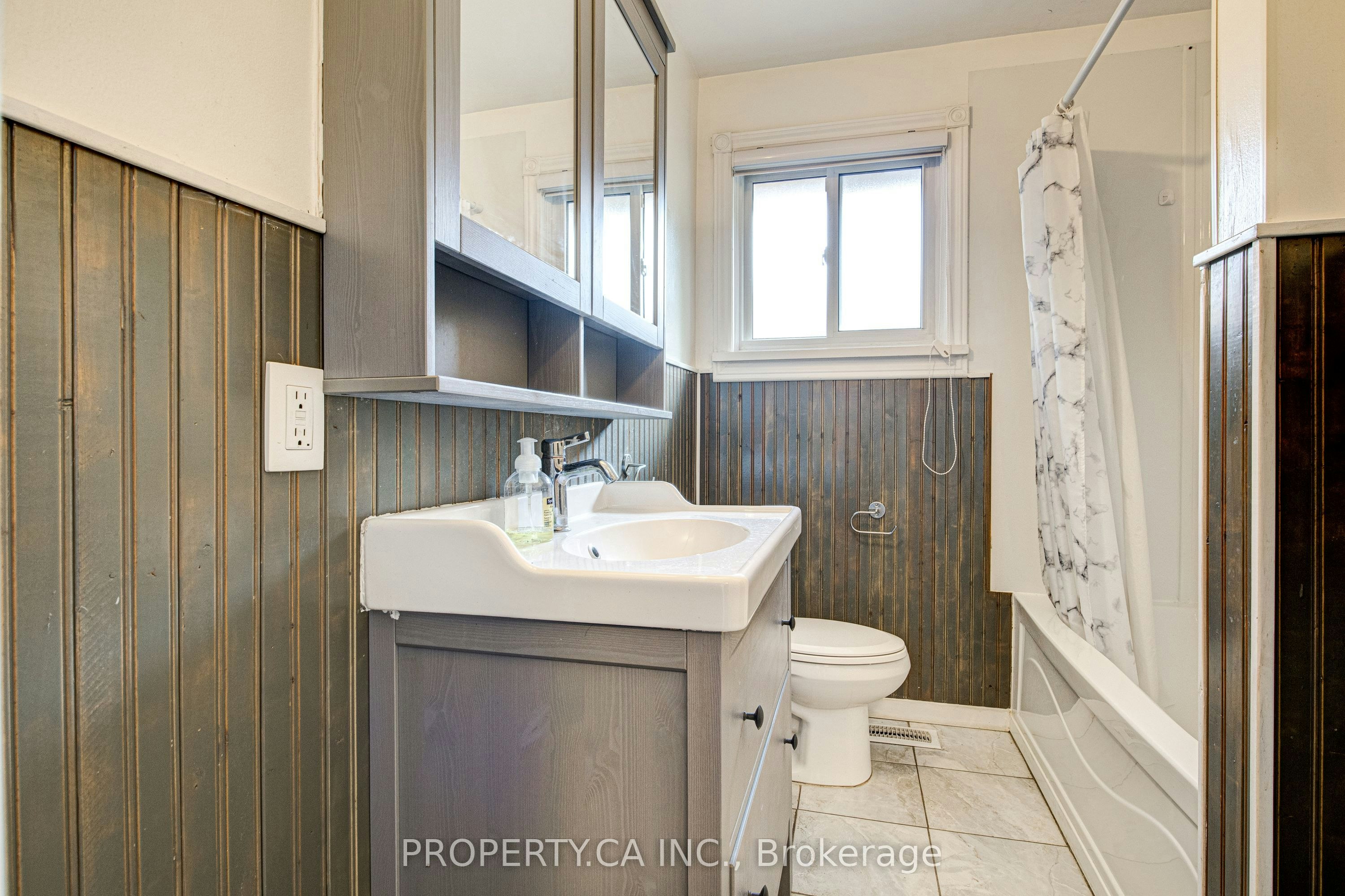 71 Highpark Avenue, Kitchener, ON, N2C 2C3 - 29