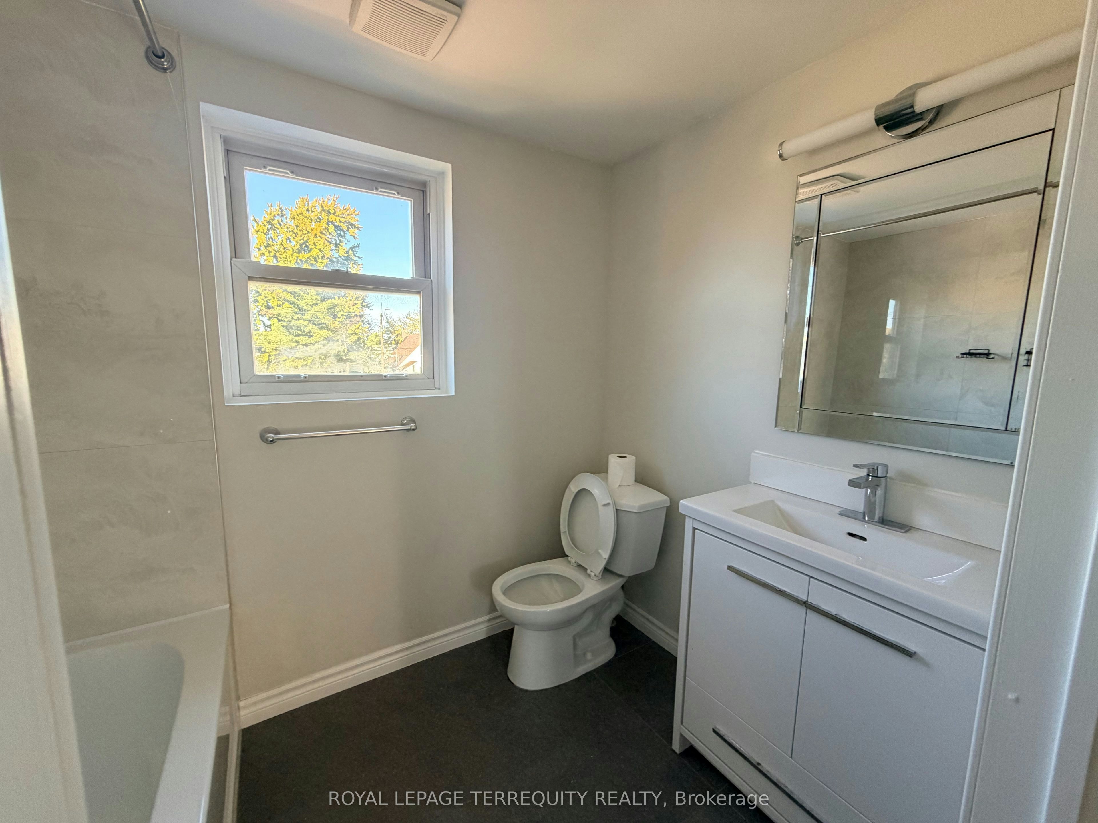 1-1031 Fennell Avenue E, Hamilton, ON, L8T 1R5 - 26