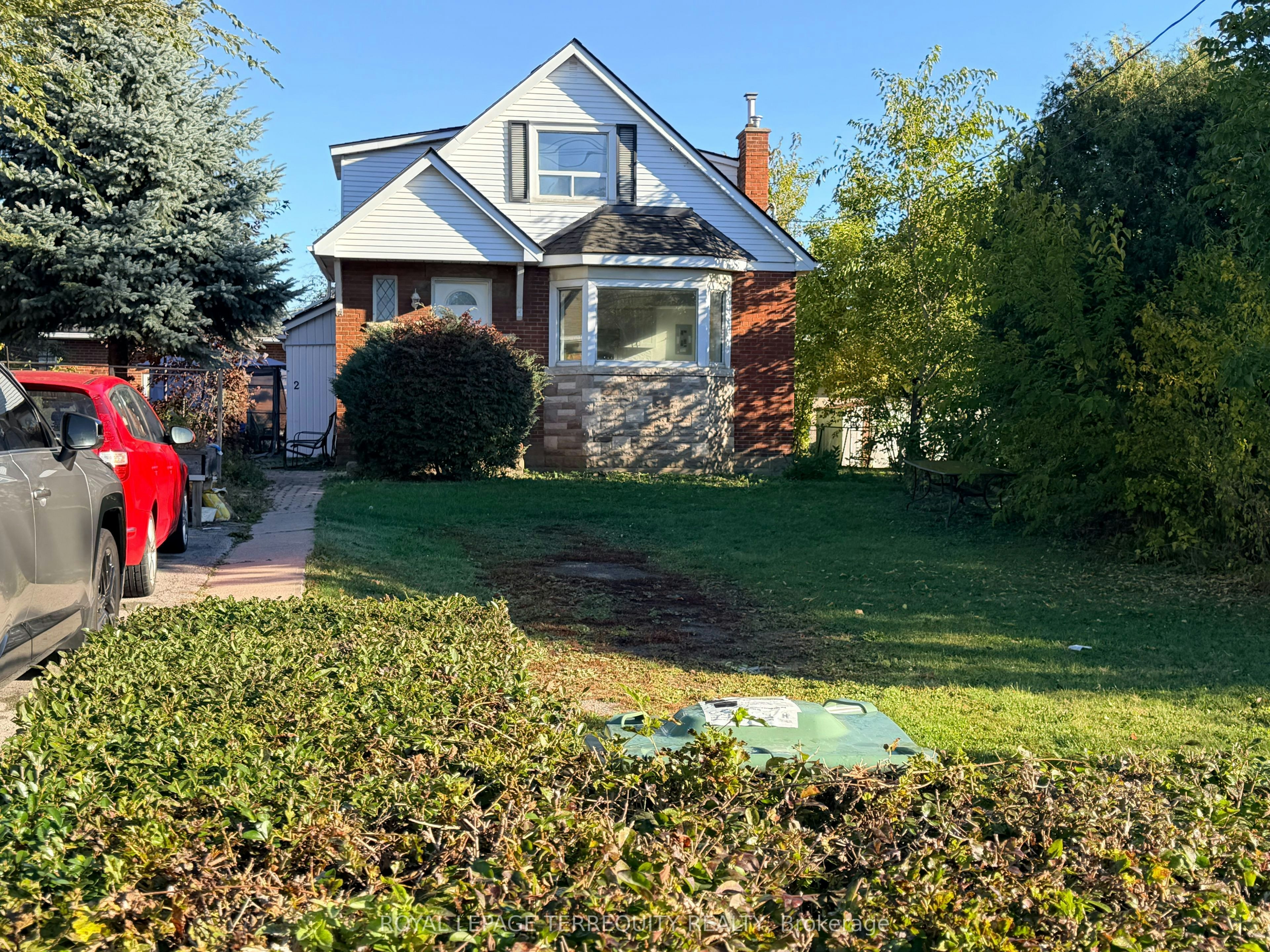 1-1031 Fennell Avenue E, Hamilton, ON, L8T 1R5 - 2