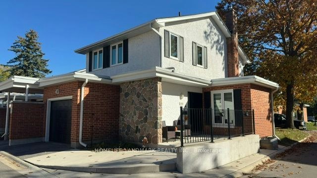 4-423 Keats Way, Waterloo, ON, N2L 5S7