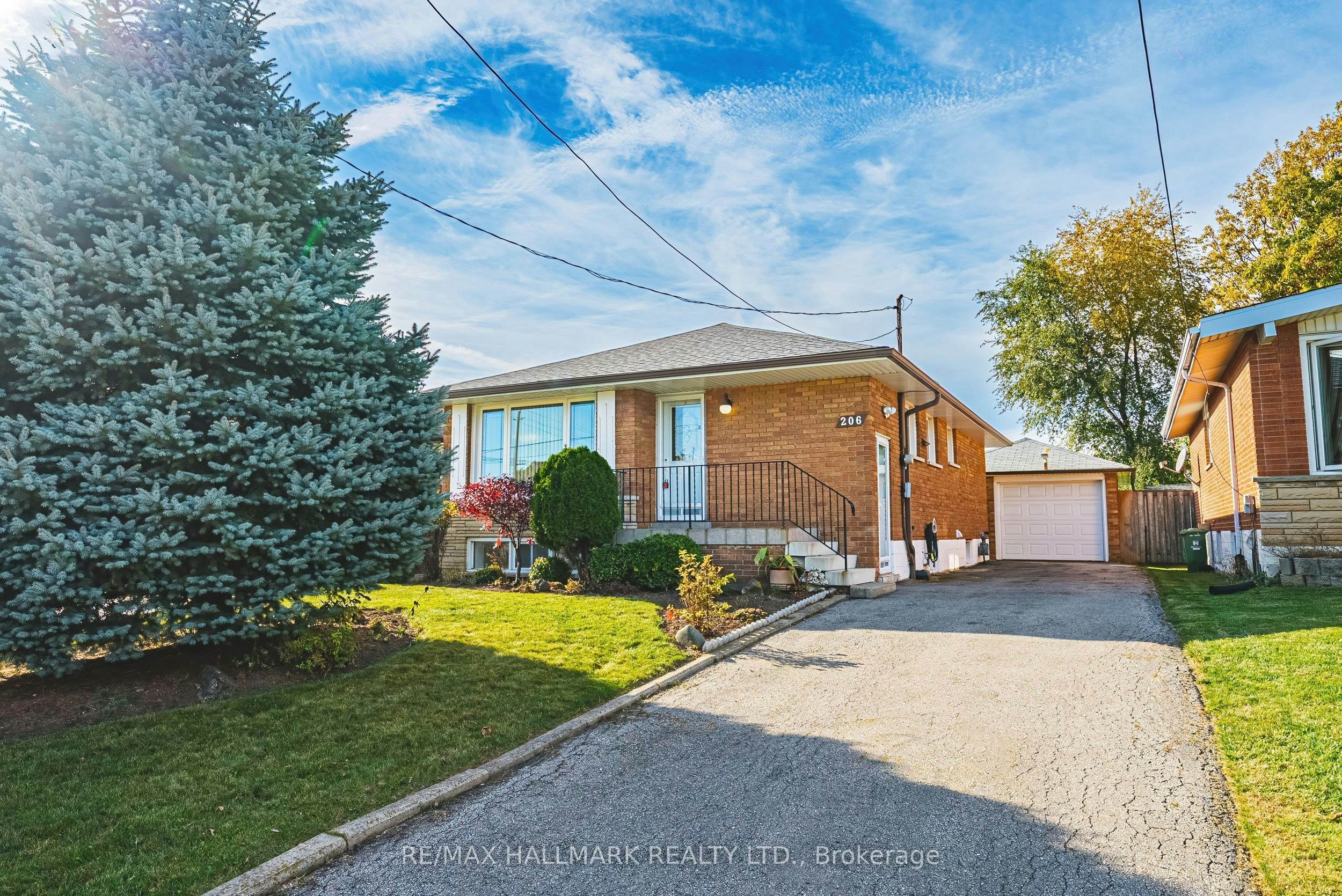 206 Warren Avenue, Hamilton, ON, L9A 3E3