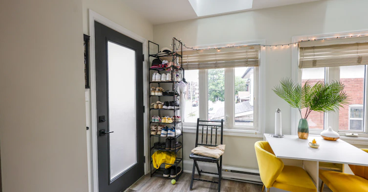 Upper-111 Balsam Avenue S, Hamilton, ON, L8M 3B4
