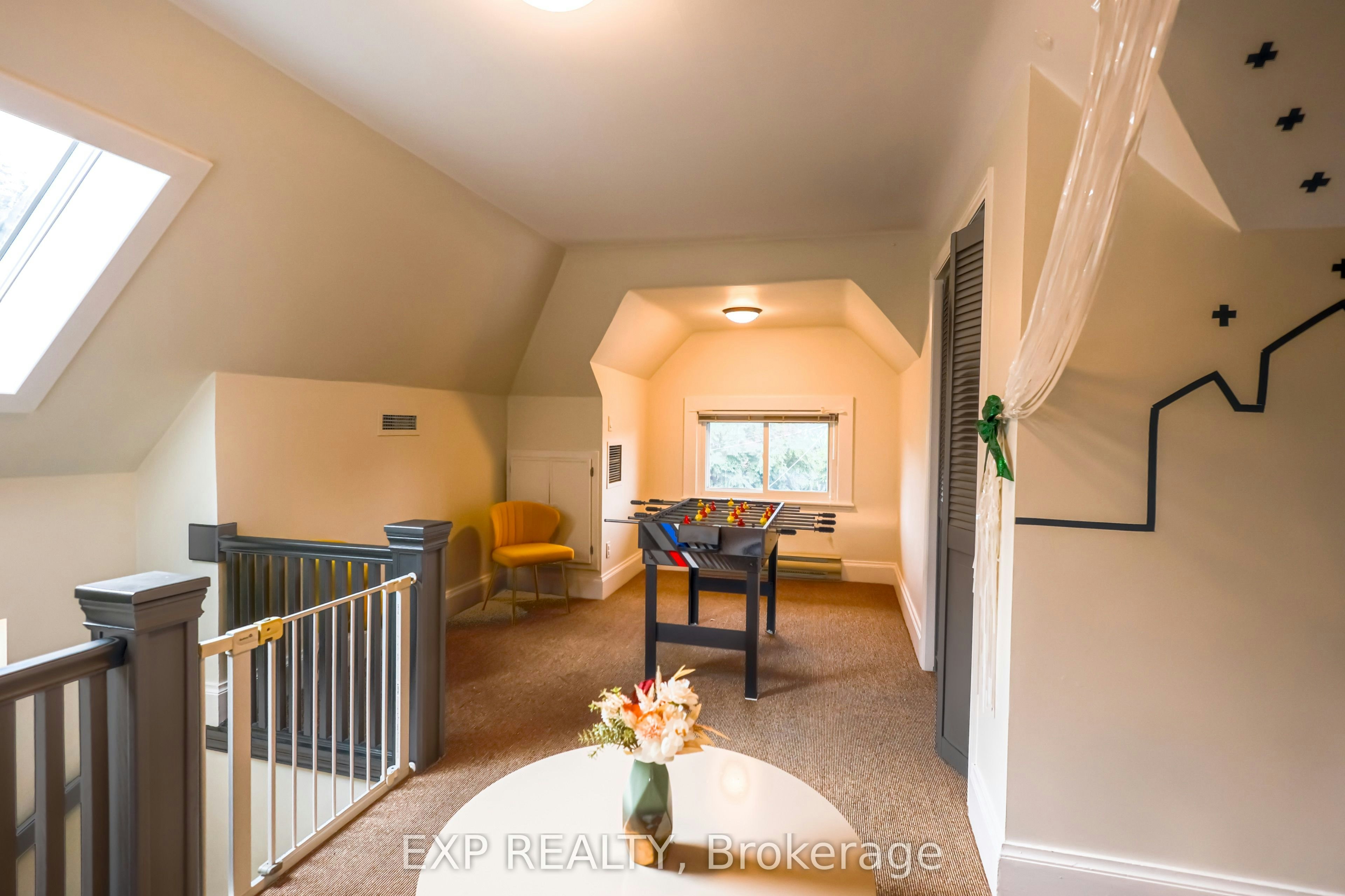 Upper-111 Balsam Avenue S, Hamilton, ON, L8M 3B4 - 15