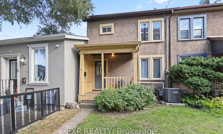 42 Hess Street N