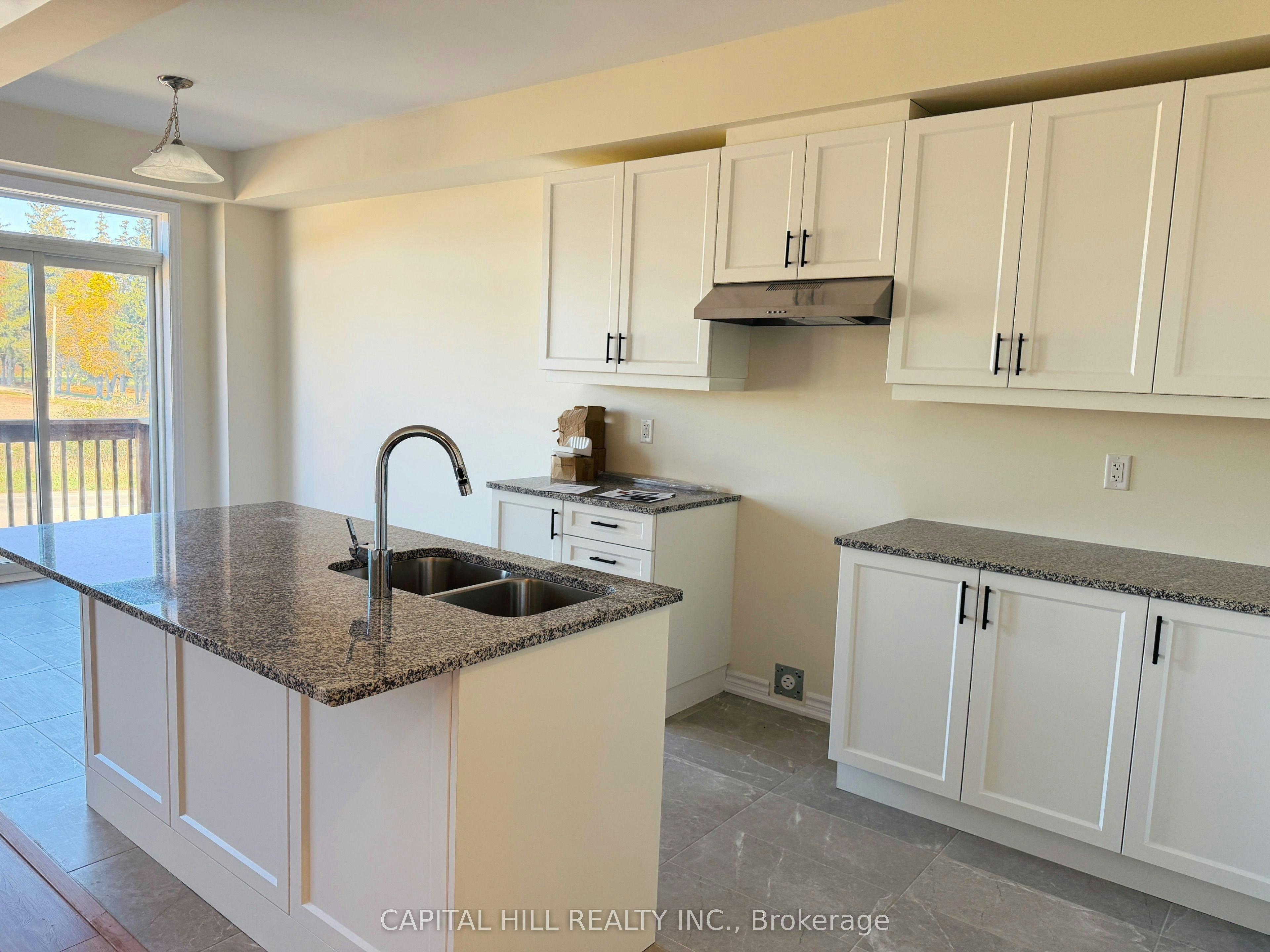 1104 Periwinkle Crescent, Woodstock, ON, N4T 0R5 - 4