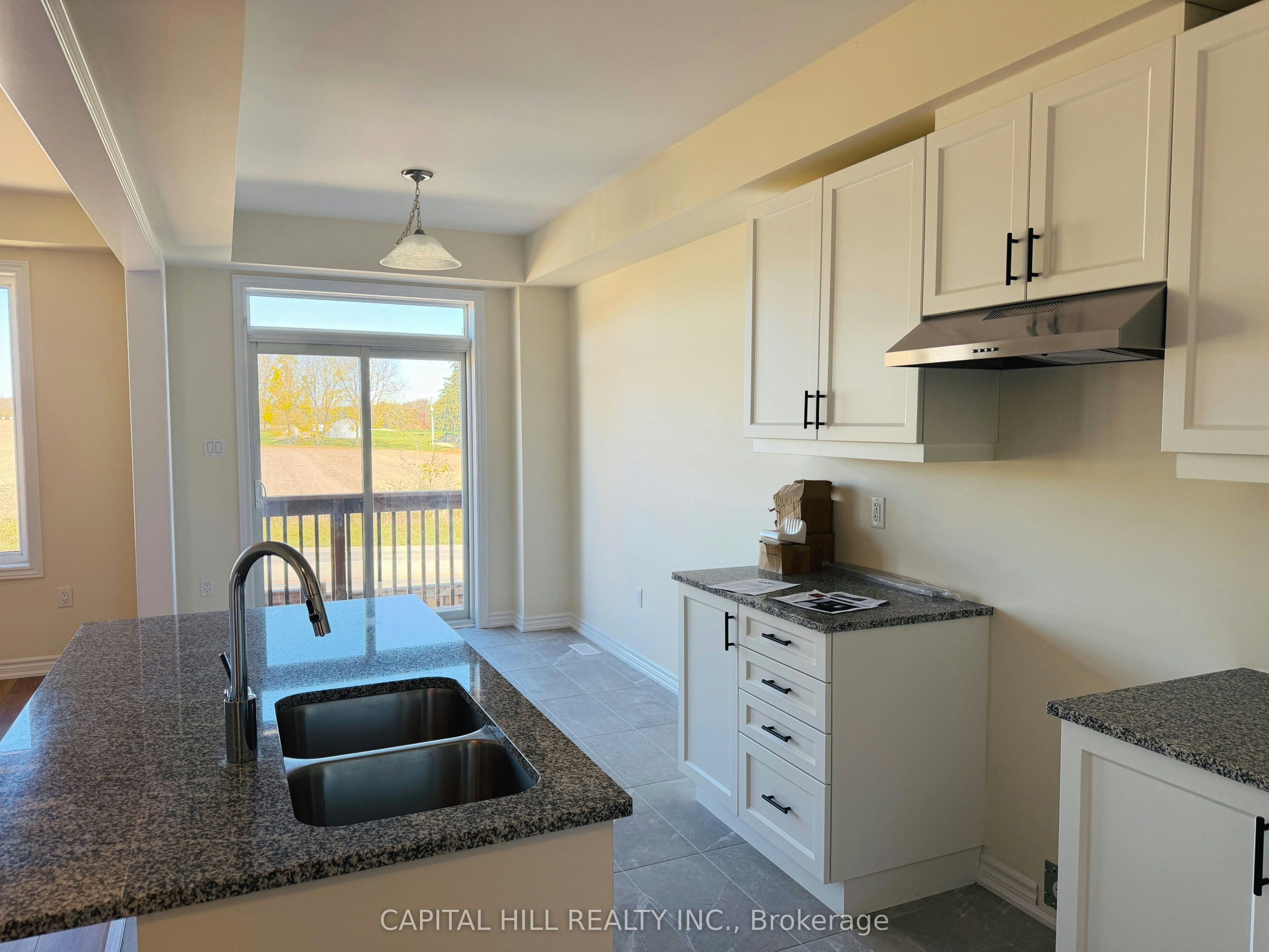 1104 Periwinkle Crescent, Woodstock, ON, N4T 0R5 - 7