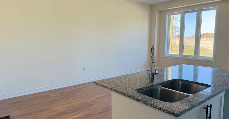 1104 Periwinkle Crescent, Woodstock, ON, N4T 0R5 - 6