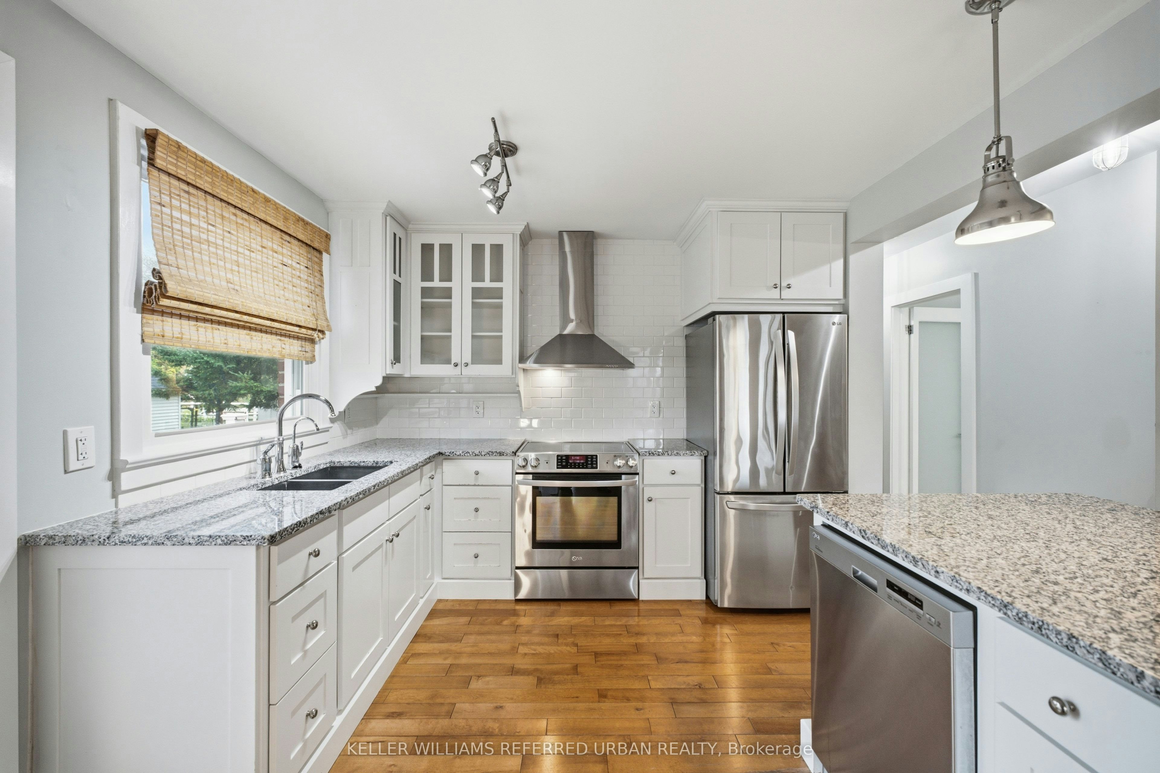 151 University Avenue E, Cobourg, ON, K9A 1E2 - 4