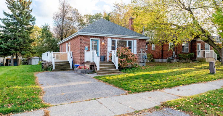 151 University Avenue E, Cobourg, ON, K9A 1E2 - 2