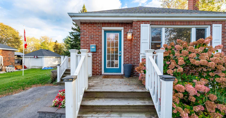 151 University Avenue E, Cobourg, ON, K9A 1E2 - 3