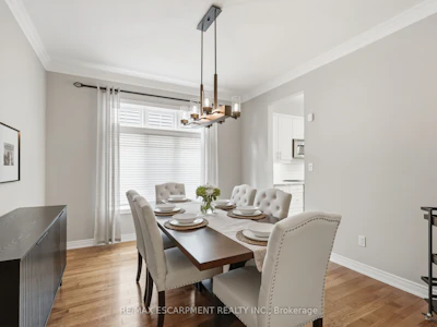 8 Goldenview Court - 5