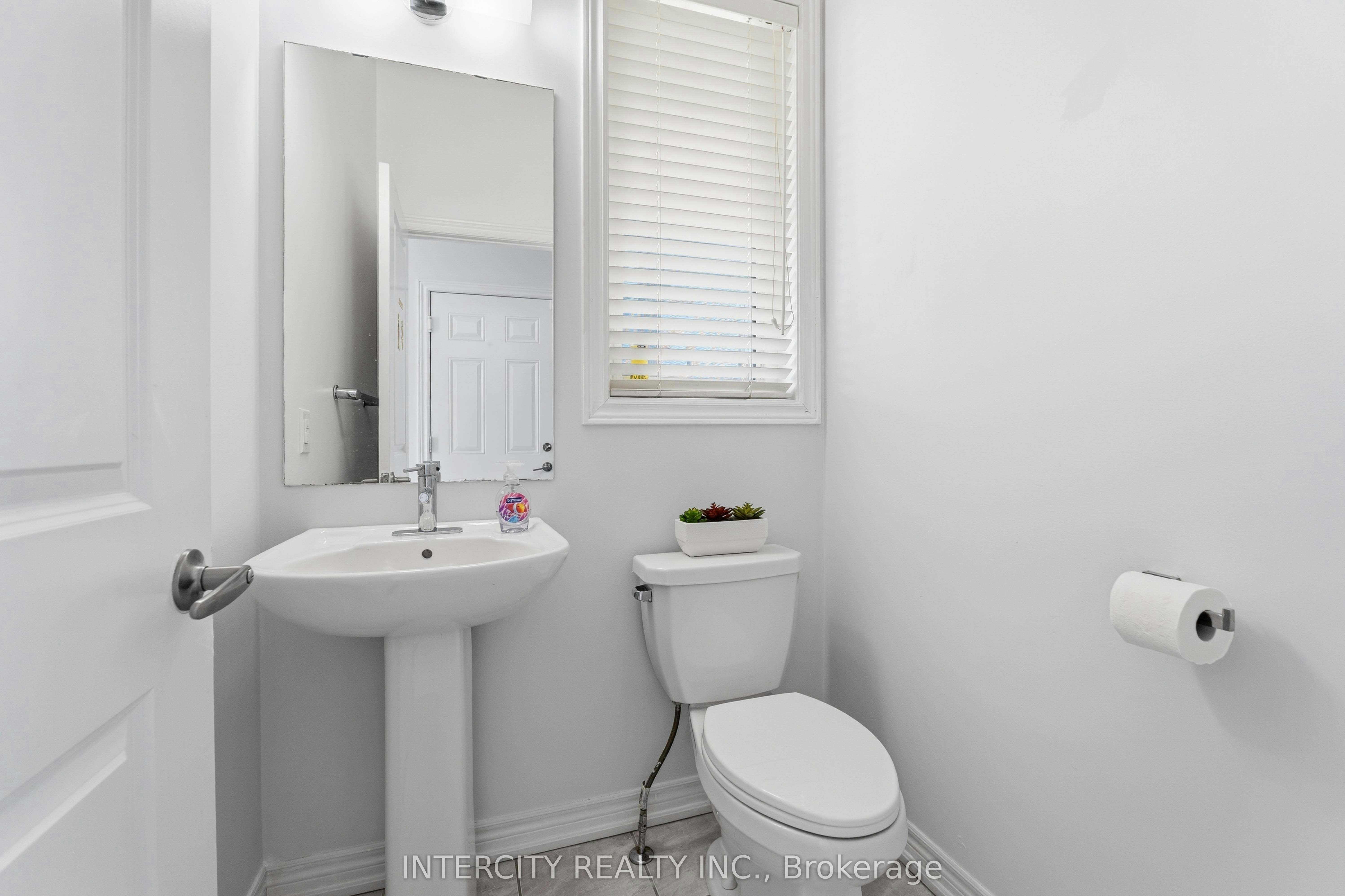 1 Pelican Lane, Hamilton, ON, L8K 0A4 - 26
