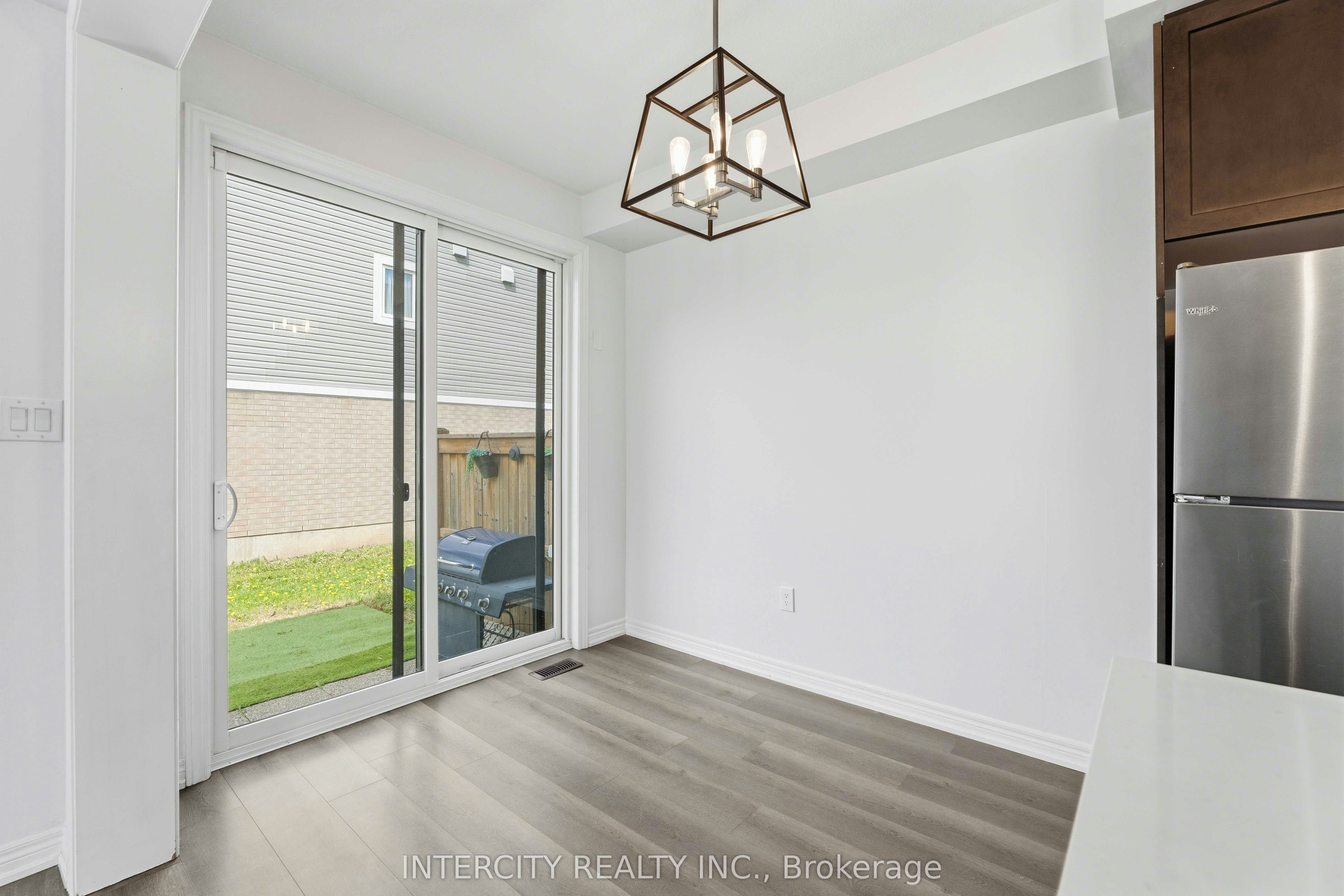1 Pelican Lane, Hamilton, ON, L8K 0A4 - 12