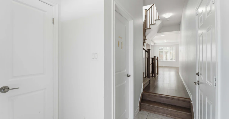 1 Pelican Lane, Hamilton, ON, L8K 0A4 - 5