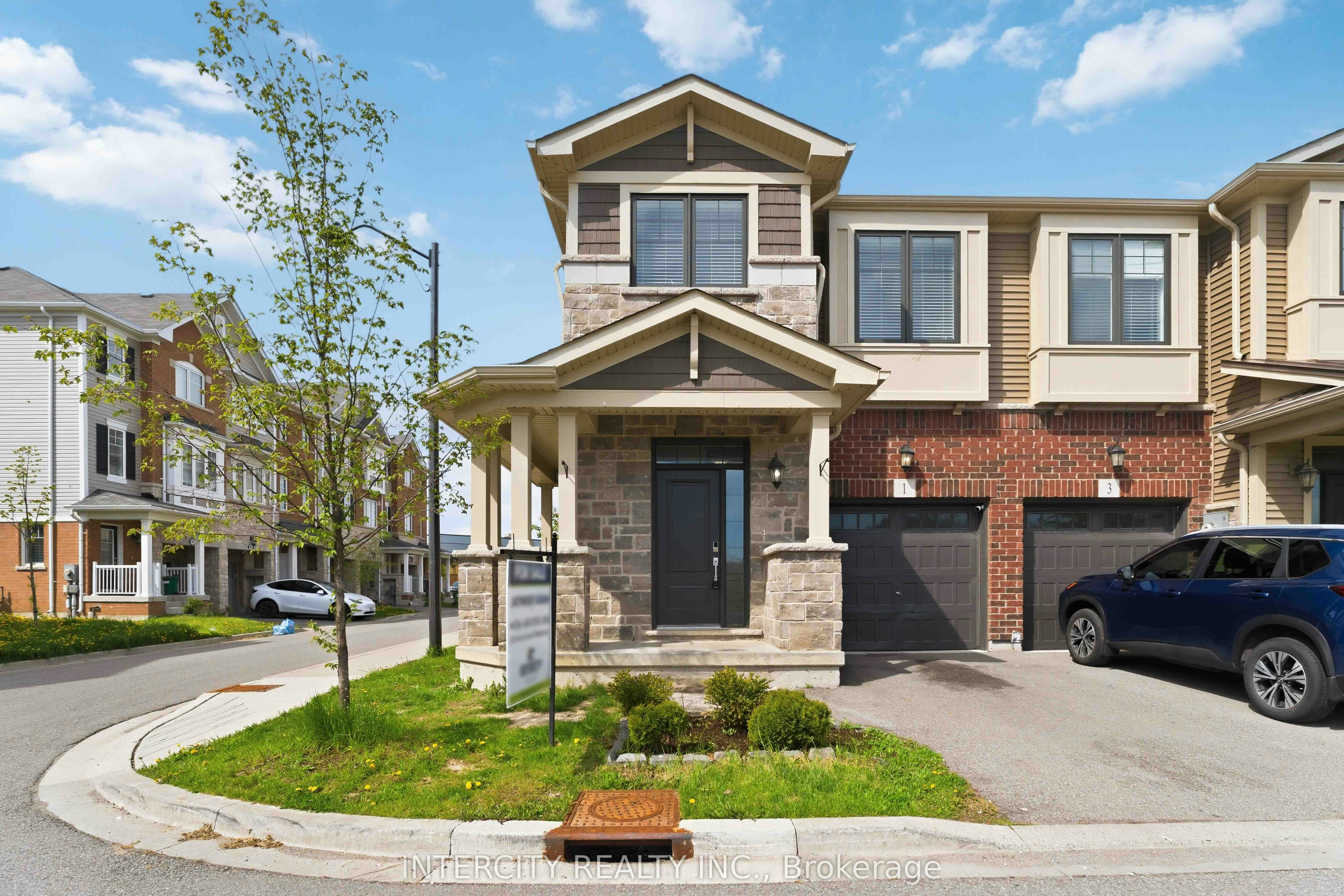 1 Pelican Lane, Hamilton, ON, L8K 0A4 - 2
