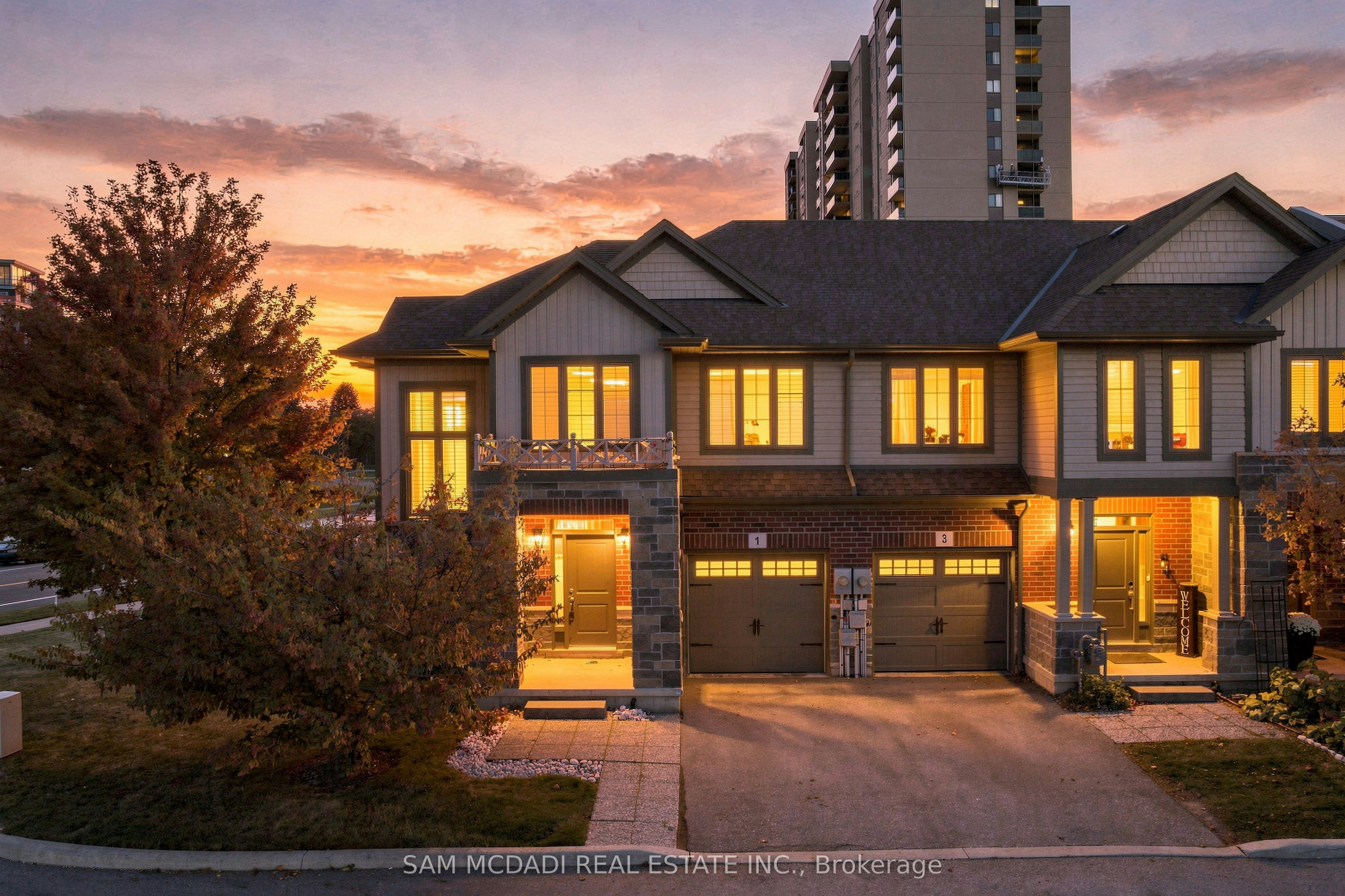1 Southshore Crescent, Hamilton, ON, L8E 0J3