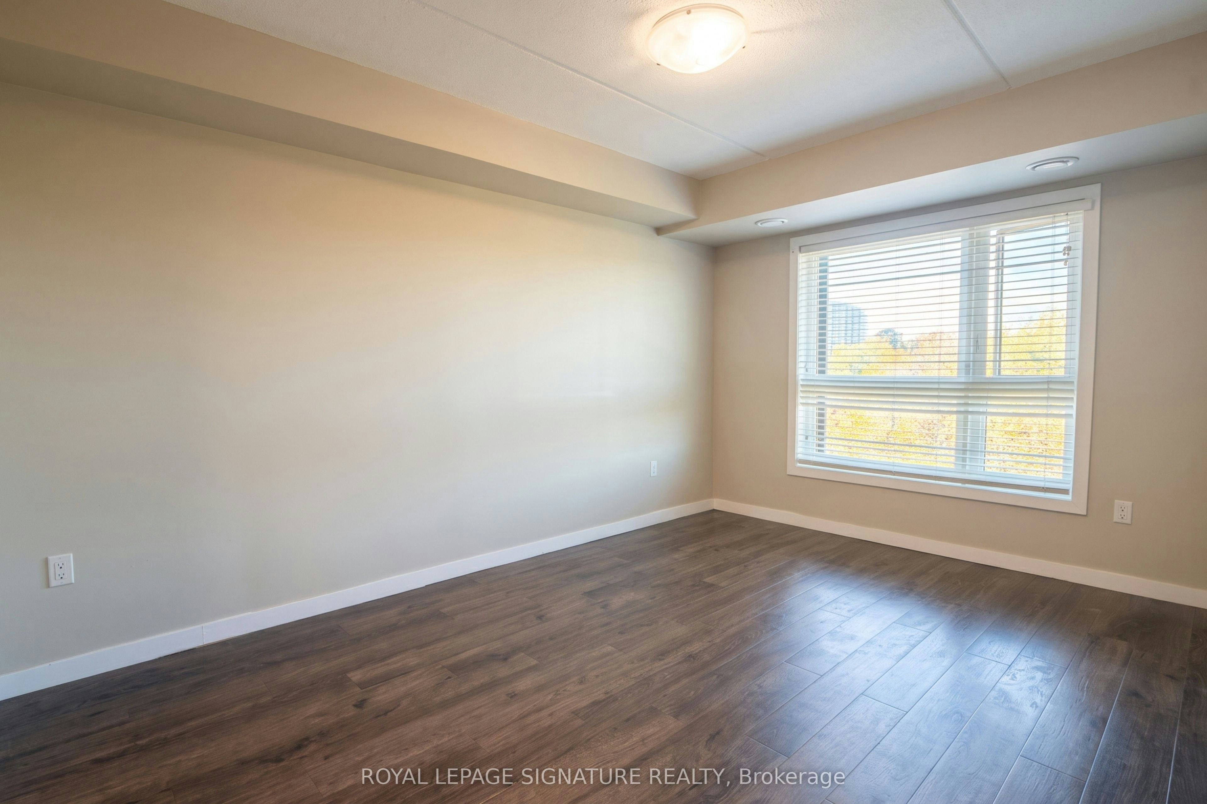 304-25 Kay Crescent, Guelph, ON, N1L 1H1 - 7