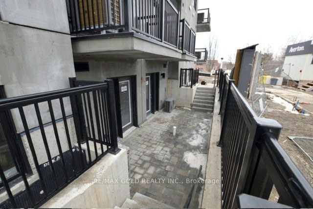 P36-25 Palace Street, Kitchener, ON, N2E 0L2 - 2