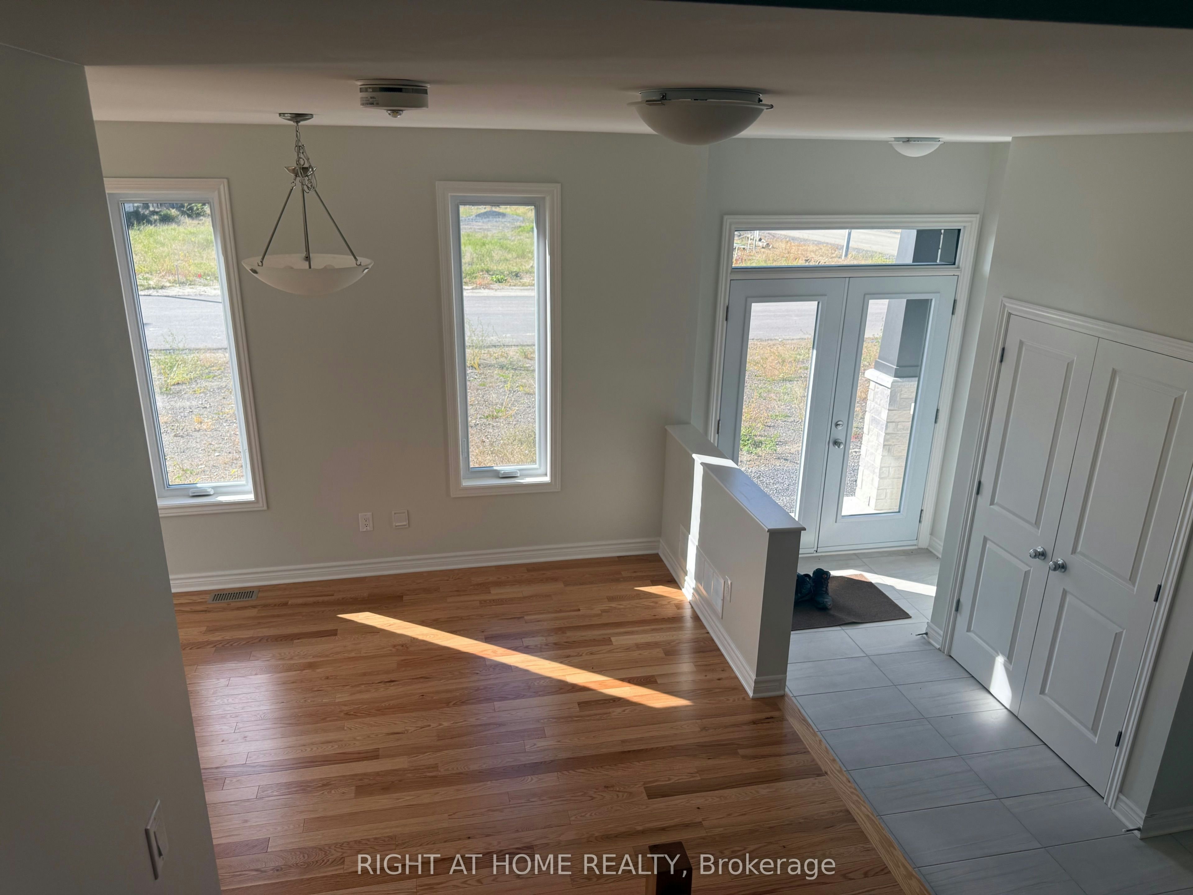 1 Fisher Avenue W, Leeds and the Thousand Islands, ON, K0E 1K0 - 8