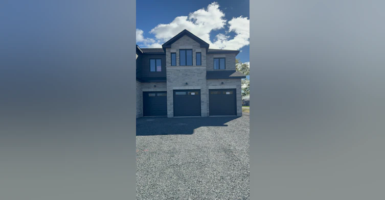 1 Fisher Avenue W, Leeds and the Thousand Islands, ON, K0E 1K0 - 2